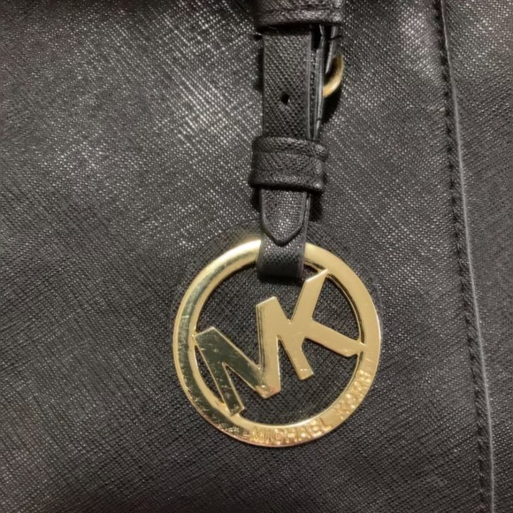 Michael Kors navy tote/purse - Picture 2 of 7